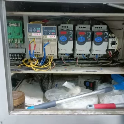 ตรวจเช็คอินเวอร์เตอร์ปรับรอบมอเตอร์ AC10 1.5 kW เครื่องผลิตซาลาเปาสำเร็จนรูป