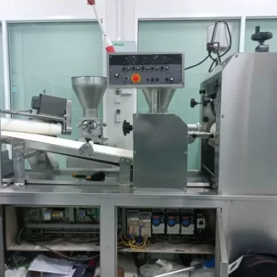 ตรวจเช็คอินเวอร์เตอร์ปรับรอบมอเตอร์ AC10 1.5 kW เครื่องผลิตซาลาเปาสำเร็จนรูป