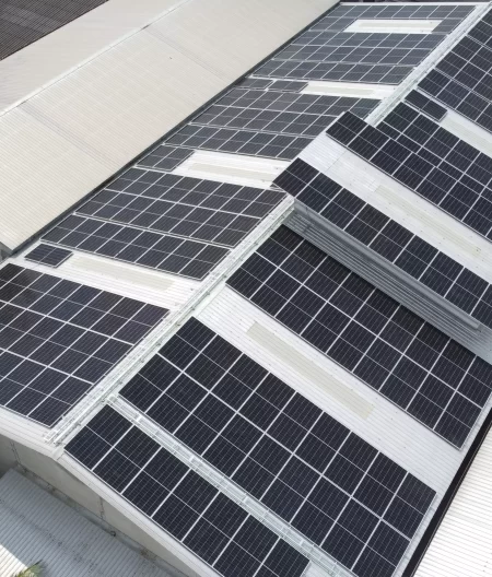 รีวิวการติดตั้งโซลาร์เซลล์รูฟท๊อป 154.4kWp จังหวัดนครปฐม