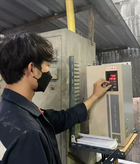 รีวิวการติดตั้งอินเวอร์เตอร์ปรับรอบมอเตอร์ Veichi AC310 75 kW จังหวัดสมุทรปราการ