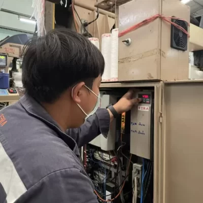รีวิวการติดตั้งอินเวอร์เตอร์ปรับรอบมอเตอร์ Veichi AC310 7.5 kW จังหวัดชลบุรี เครื่องทอผ้า